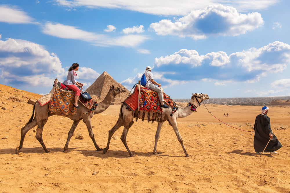 camel ride cairo pyramids