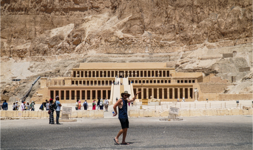 2 Days Trip to Luxor & Abu Simbel from El Gouna